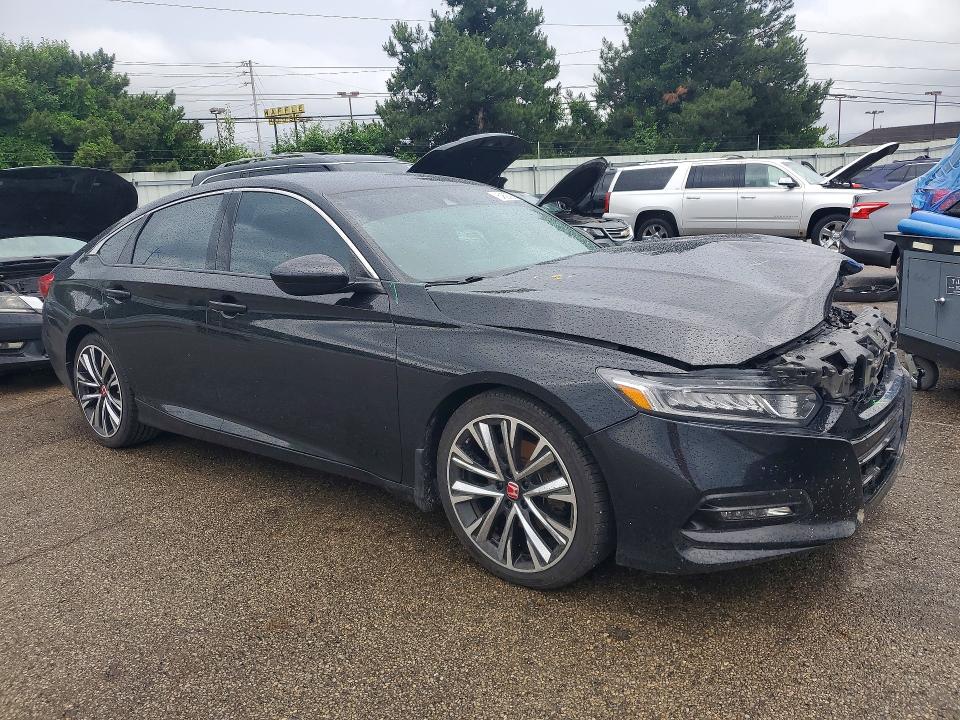 2019 Honda Accord მანქანა იყიდება აუქციონზე, vin: 1HGCV1F33KA113591, აუქციონის ნომერი: 54690856
