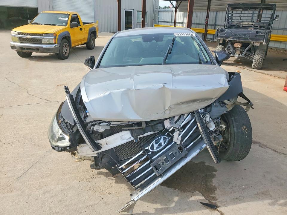 52239726 :رقم المزاد ، 5NPEG4JA2MH071502 vin ، 2021 Hyundai Sonata مزاد بيع