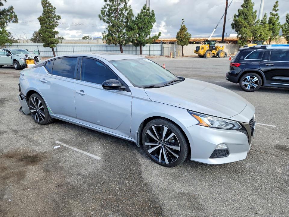 2021 Nissan Altima მანქანა იყიდება აუქციონზე, vin: 1N4AL4CV5MN411676, აუქციონის ნომერი: 54710586