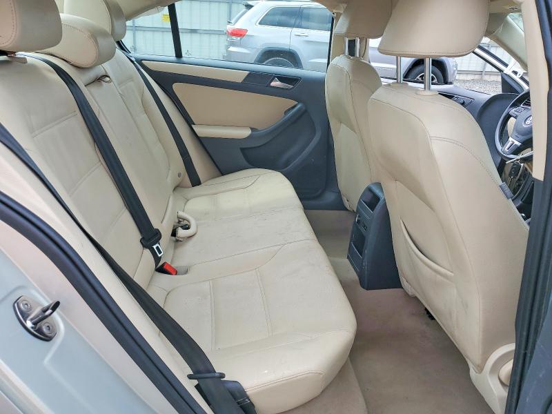 53760106 :رقم المزاد ، 3VWDP7AJ8CM313020 vin ، 2012 Volkswagen Jetta مزاد بيع