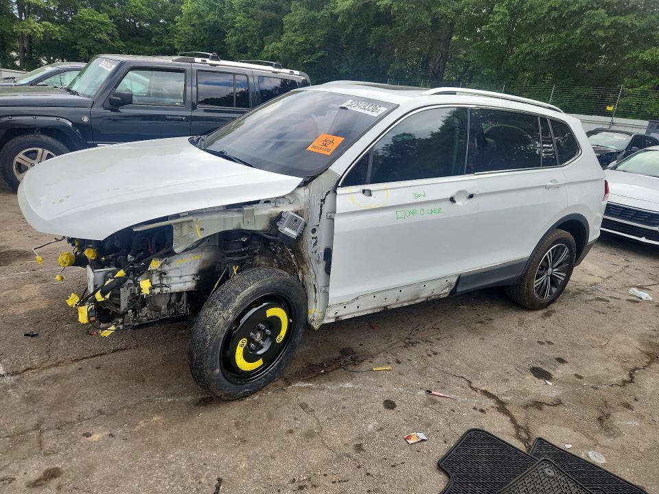 52919336 :رقم المزاد ، 3VV3B7AX9JM200077 vin ، 2018 Volkswagen Tiguan مزاد بيع