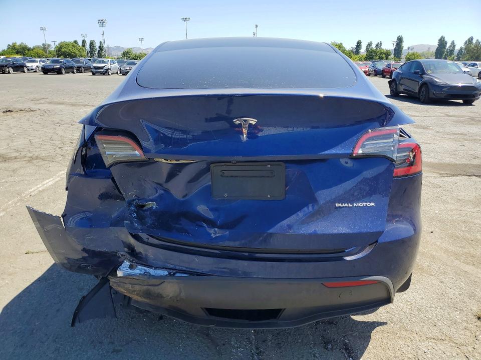 54687576 :رقم المزاد ، 7SAYGDEE9PF748576 vin ، 2023 Tesla Model Y مزاد بيع