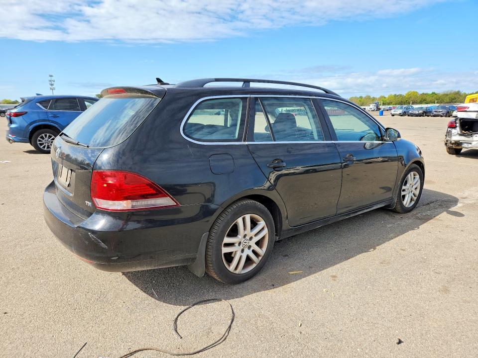 2010 Volkswagen Jetta მანქანა იყიდება აუქციონზე, vin: 3VWPL7AJXAM701694, აუქციონის ნომერი: 53419456