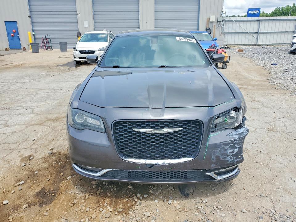 2019 Chrysler 300 მანქანა იყიდება აუქციონზე, vin: 2C3CCABGXKH654141, აუქციონის ნომერი: 54099986