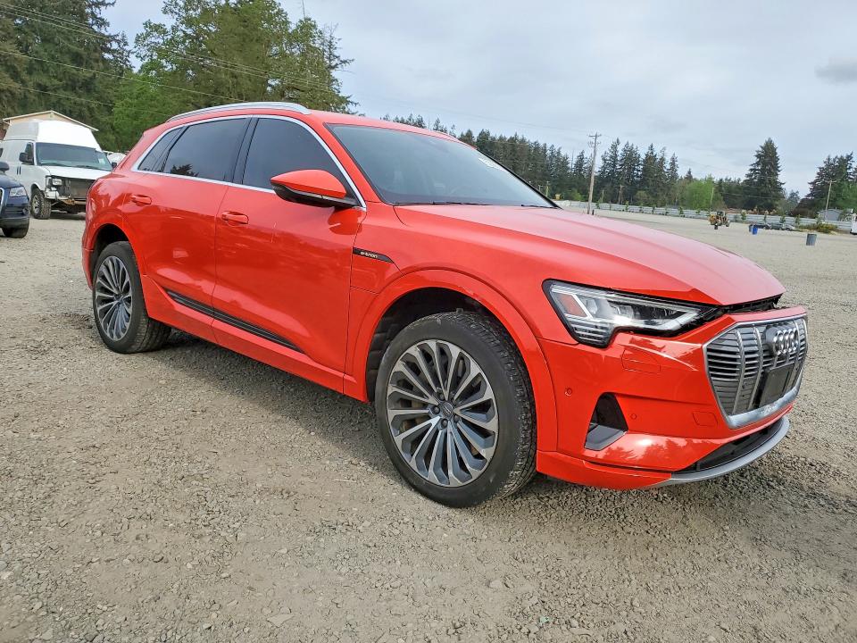 Продаж на аукціоні авто 2019 Audi E-tron, vin: WA1VABGE8KB011412, номер лоту: 52889186