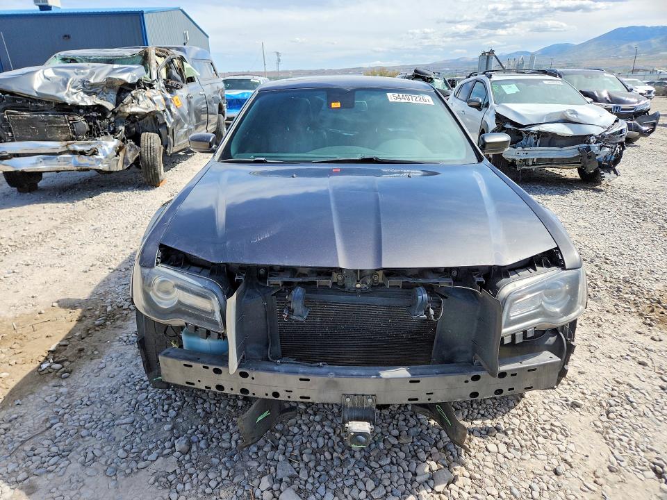 54497226 :رقم المزاد ، 2C3CCABG1JH240633 vin ، 2018 Chrysler 300 مزاد بيع
