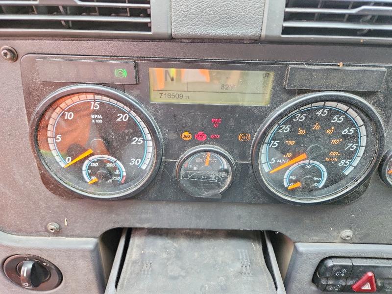 Продаж на аукціоні авто 2015 Freightliner Cascadia, vin: 3AKJGLD56FSGH7385, номер лоту: 54250096