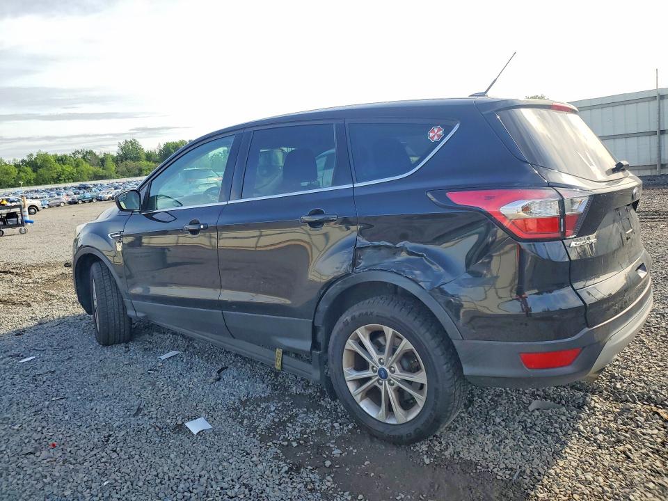 53721116 :رقم المزاد ، 1FMCU0GD6HUC77374 vin ، 2017 Ford Escape مزاد بيع