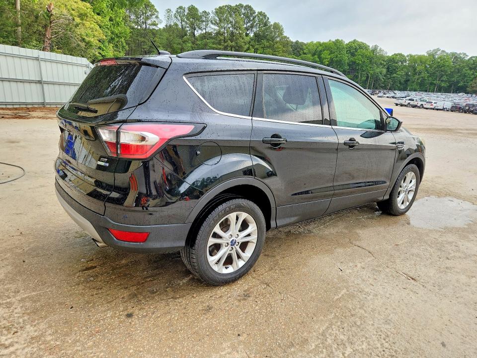 Aukcja sprzedaży 2017 Ford Escape, vin: 1FMCU9GD8HUC37060, numer aukcji: 52499016