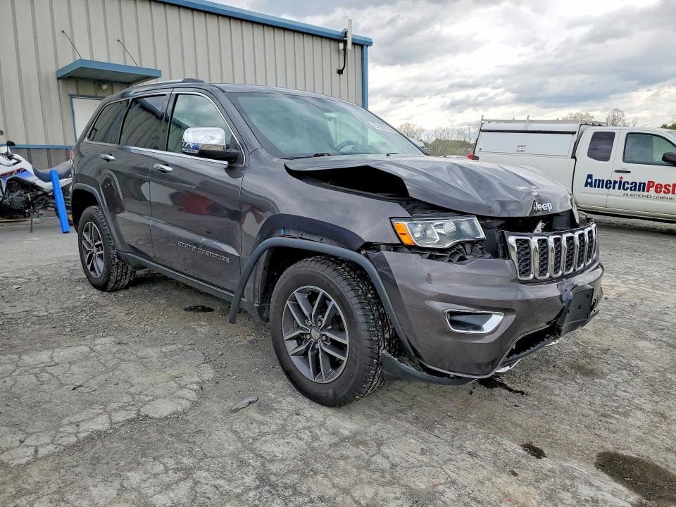 52999636 :رقم المزاد ، 1C4RJFBG9JC357579 vin ، 2018 Jeep Grand Cherokee مزاد بيع