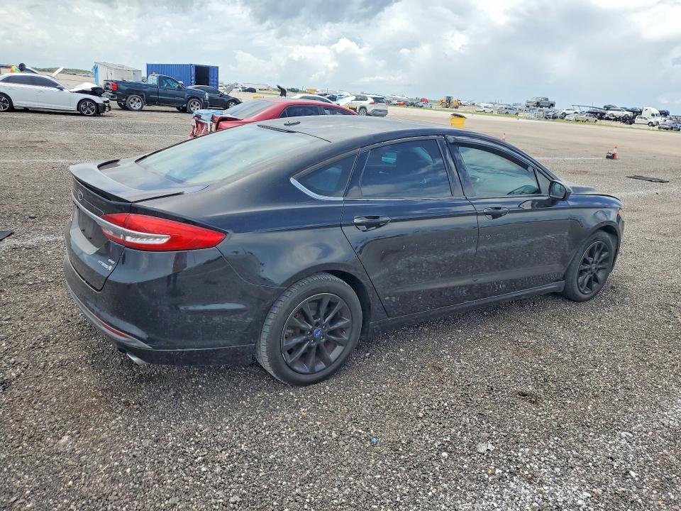 Продаж на аукціоні авто 2018 Ford Fusion, vin: 3FA6P0LU6JR137987, номер лоту: 53985576