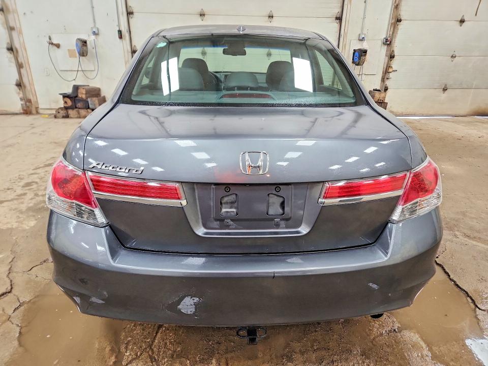2011 Honda Accord მანქანა იყიდება აუქციონზე, vin: 1HGCP2F81BA119241, აუქციონის ნომერი: 54606496