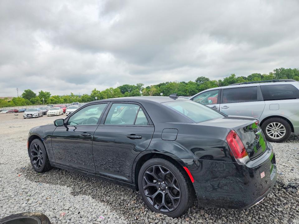 Auction sale of the 2019 Chrysler 300, vin: 2C3CCAAG6KH648211, lot number: 54401076