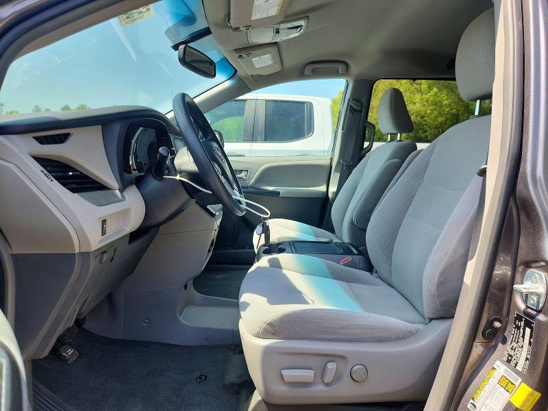 Aukcja sprzedaży 2017 Toyota Sienna, vin: 5TDJZ3DC8HS173015, numer aukcji: 53782496