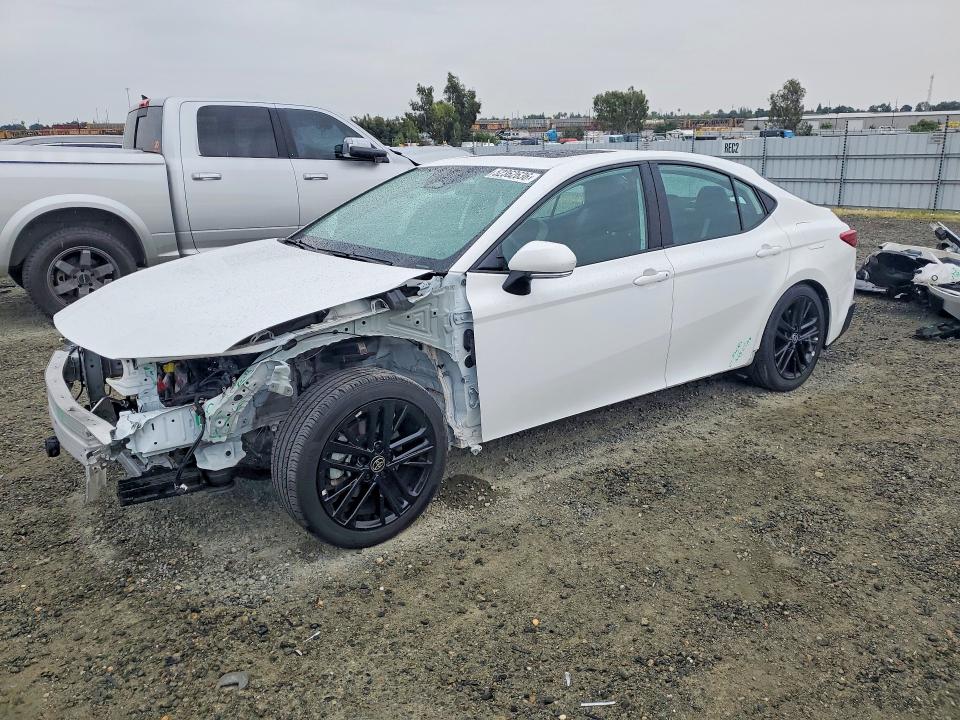 52362636 :رقم المزاد ، 4T1DAACK8SU548577 vin ، 2025 Toyota Camry مزاد بيع