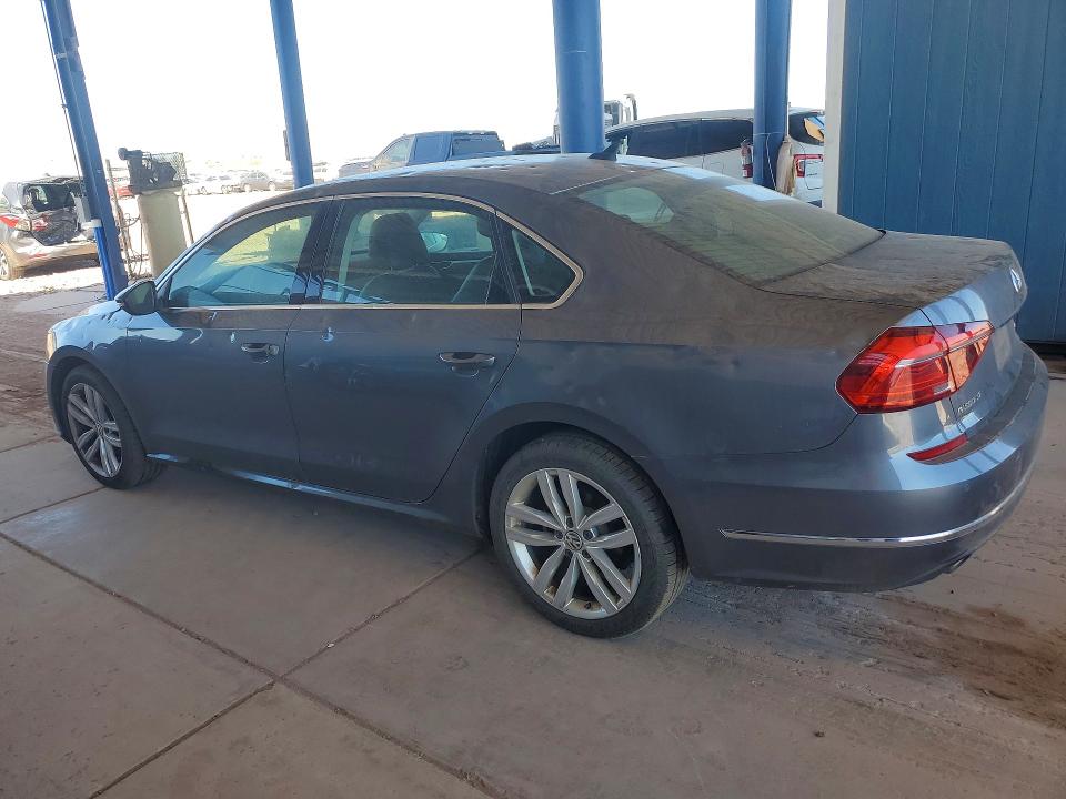 Продажа на аукционе авто 2018 Volkswagen Passat, vin: 1VWBA7A32JC023445, номер лота: 54921646