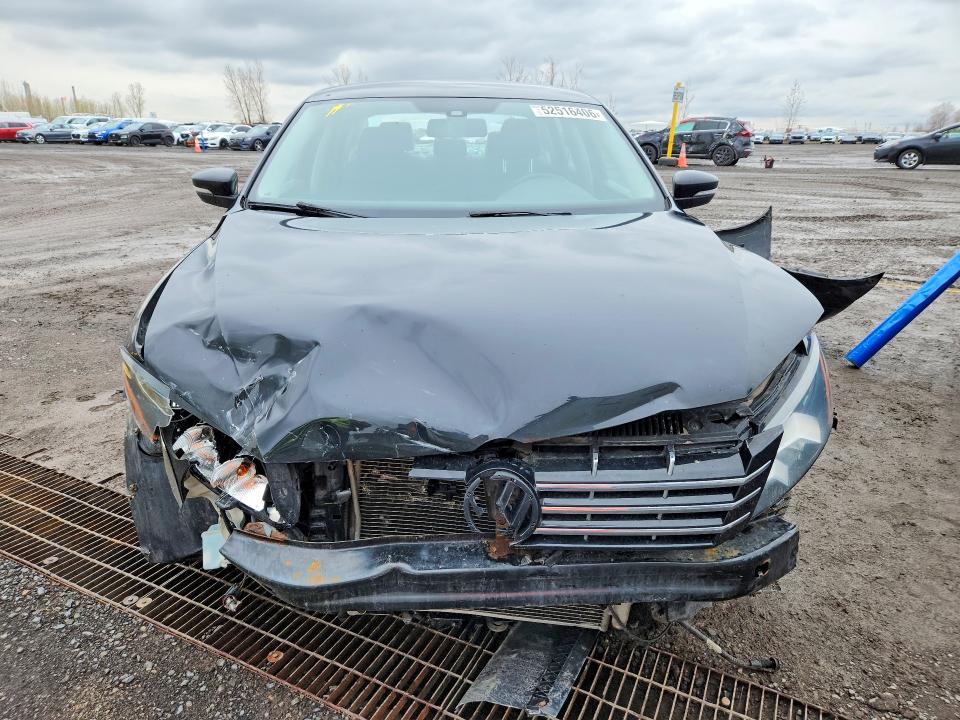 2015 Volkswagen Passat მანქანა იყიდება აუქციონზე, vin: 1VWAV7A31FC112124, აუქციონის ნომერი: 52516406