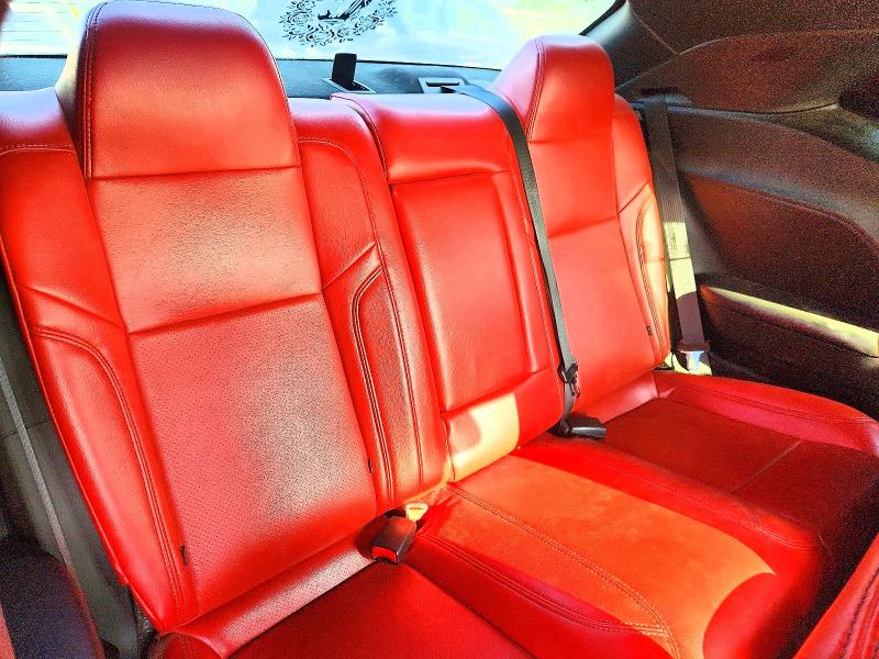 Продаж на аукціоні авто 2018 Dodge Challenger, vin: 2C3CDZBT0JH112604, номер лоту: 52919616