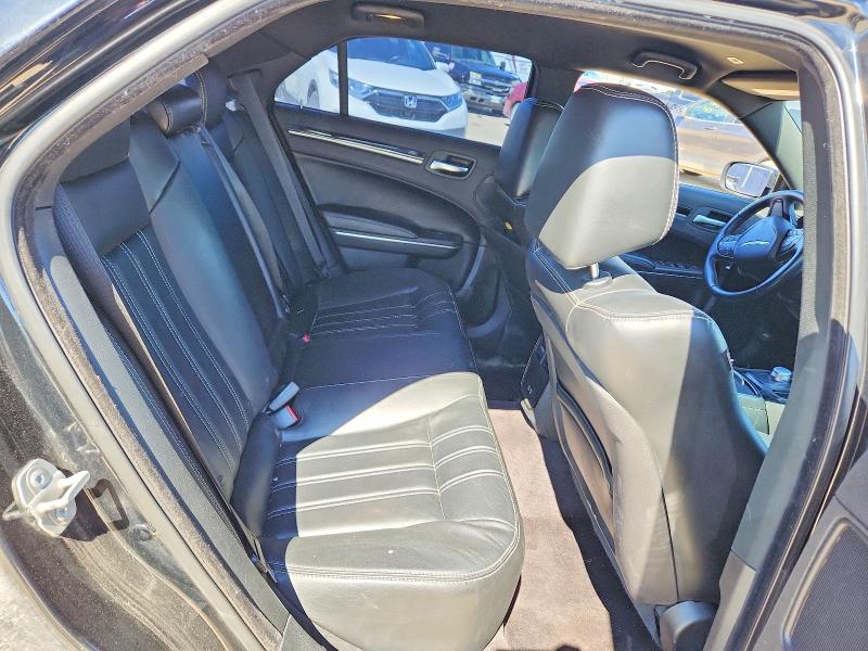 Aukcja sprzedaży 2017 Chrysler 300, vin: 2C3CCABG6HH663945, numer aukcji: 48032036