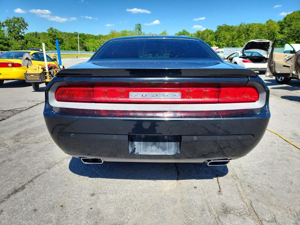 52418596 :رقم المزاد ، 2C3CDYBT1DH602984 vin ، 2013 Dodge Challenger مزاد بيع
