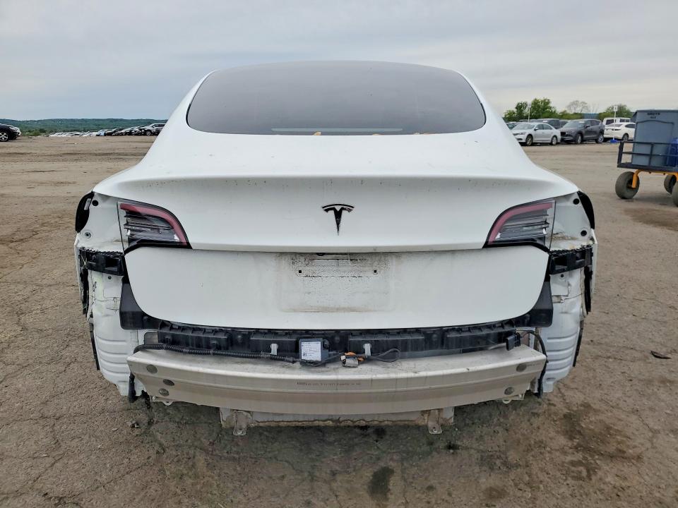 Продажа на аукционе авто 2021 Tesla Model 3, vin: 5YJ3E1EA3MF923473, номер лота: 52751336