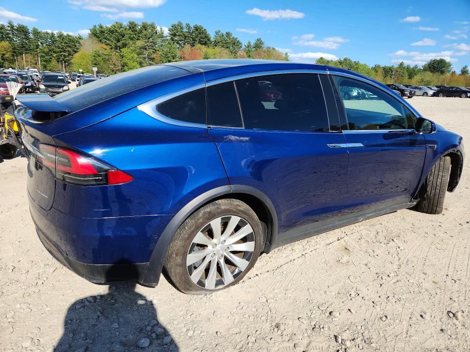 Продаж на аукціоні авто 2019 Tesla Model X, vin: 5YJXCBE27KF184885, номер лоту: 52752986