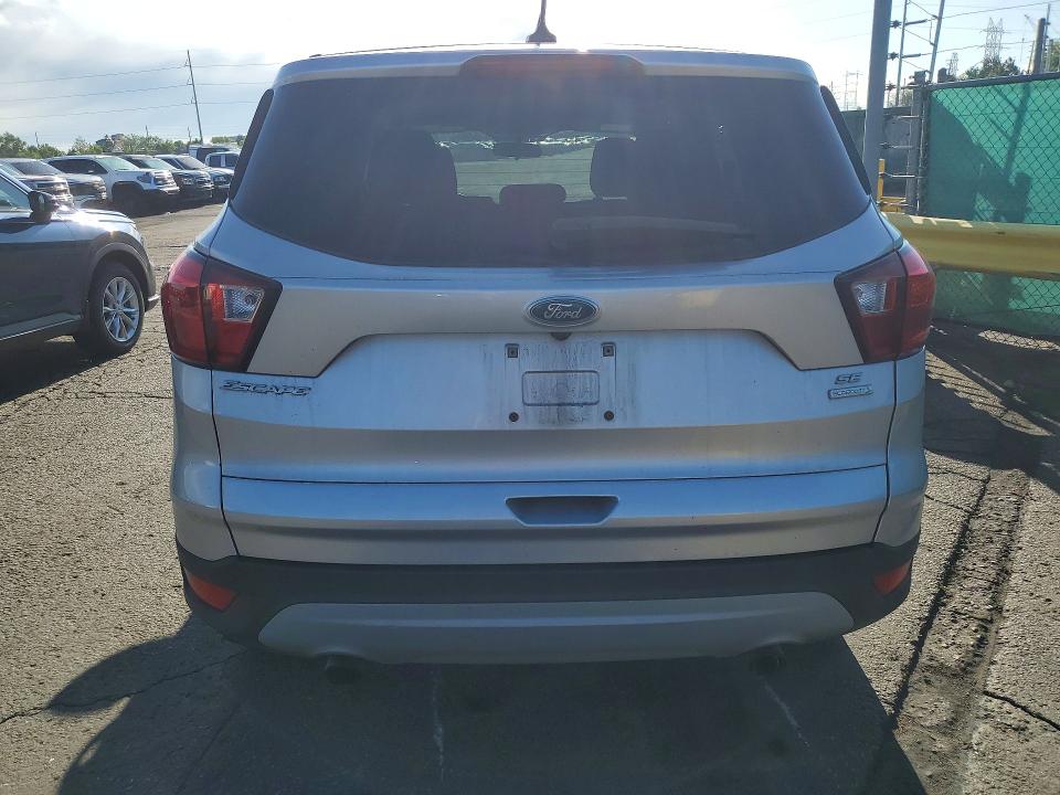52584376 :رقم المزاد ، 1FMCU0GD7KUA04967 vin ، 2019 Ford Escape مزاد بيع