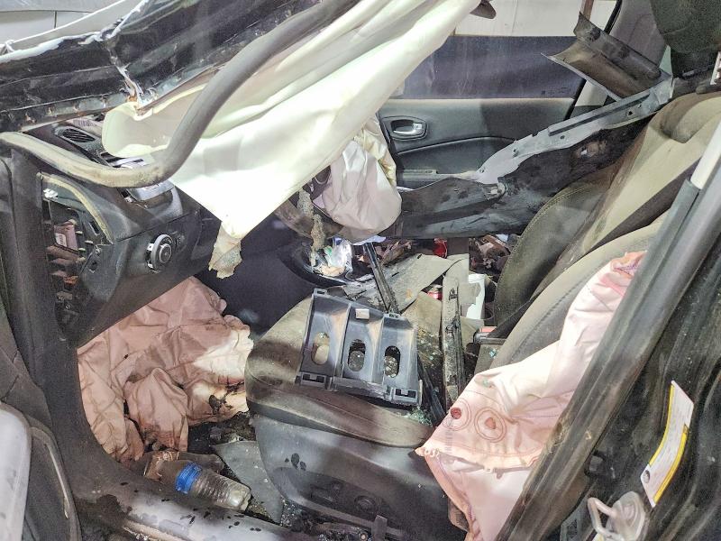 53299556 :رقم المزاد ، 3C4NJDBB1MT509452 vin ، 2021 Jeep Compass مزاد بيع