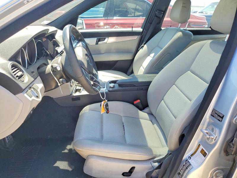 2014 Mercedes-benz C მანქანა იყიდება აუქციონზე, vin: WDDGF4HB8EG243733, აუქციონის ნომერი: 52071606
