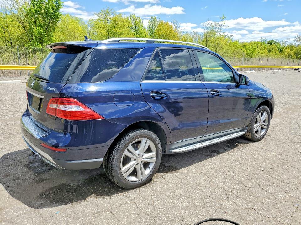 2015 Mercedes-benz Ml მანქანა იყიდება აუქციონზე, vin: 4JGDA5HB9FA593776, აუქციონის ნომერი: 53796426