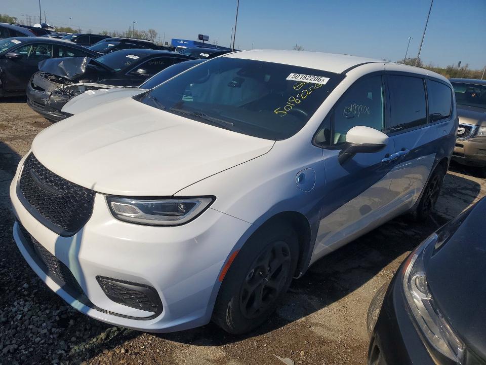 Продажа на аукционе авто 2023 Chrysler Pacifica, vin: 2C4RC1L79PR513728, номер лота: 50182206