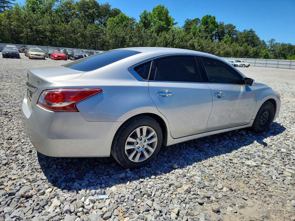 2013 Nissan Altima მანქანა იყიდება აუქციონზე, vin: 1N4AL3AP1DC904720, აუქციონის ნომერი: 53828976