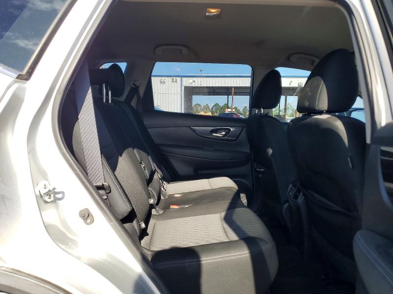 2017 Nissan Rogue მანქანა იყიდება აუქციონზე, vin: KNMAT2MT5HP552527, აუქციონის ნომერი: 53509596