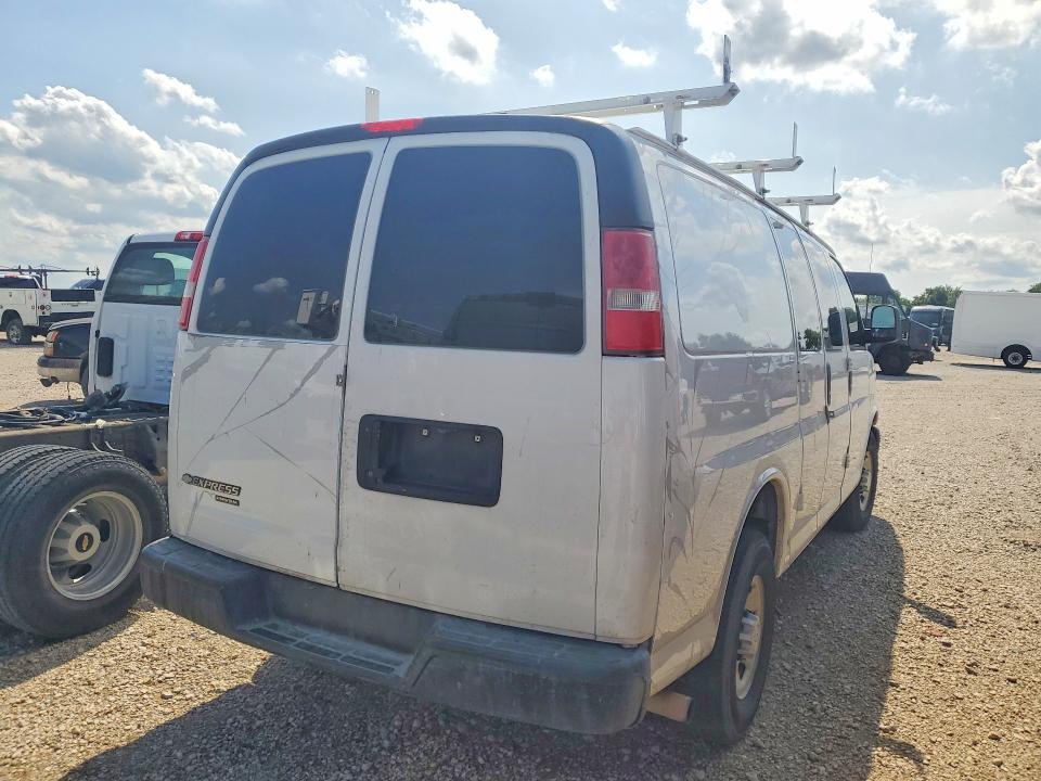 2016 Chev Express G2500 მანქანა იყიდება აუქციონზე, vin: 1GCWGAFF8G1286613, აუქციონის ნომერი: 52999956