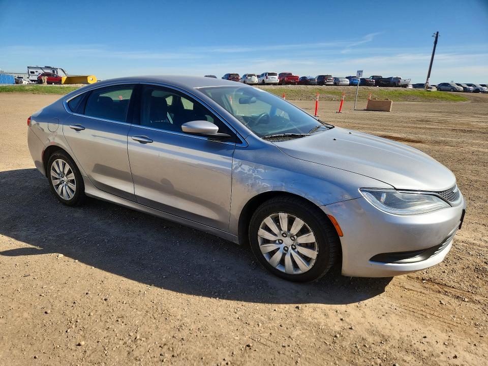 Auction sale of the 2015 Chrysler 200, vin: 1C3CCCFB2FN623845, lot number: 52713696
