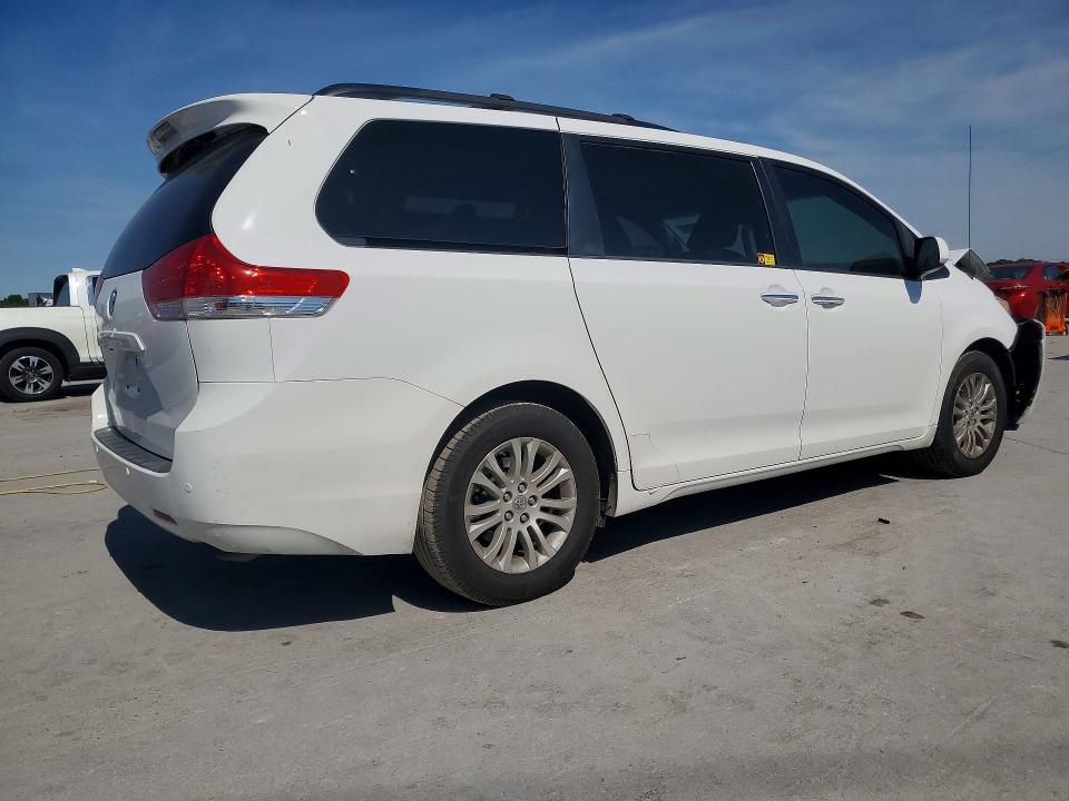 Продажа на аукционе авто 2012 Toyota Sienna, vin: 5TDYK3DC8CS247657, номер лота: 53430536