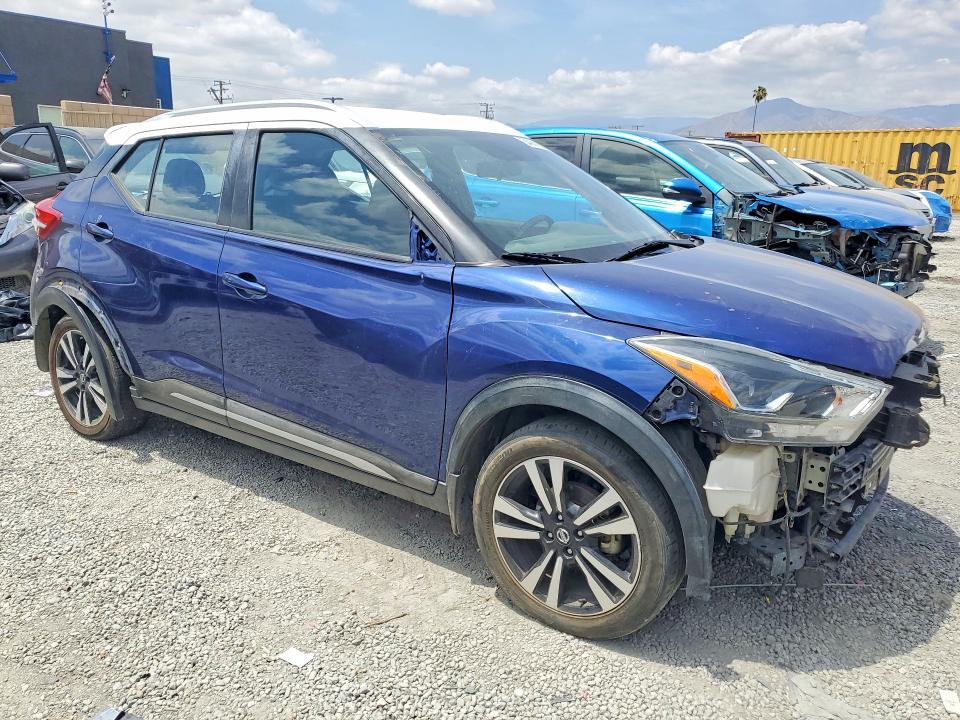2018 Nissan Kicks მანქანა იყიდება აუქციონზე, vin: 3N1CP5CU5JL521498, აუქციონის ნომერი: 54681056