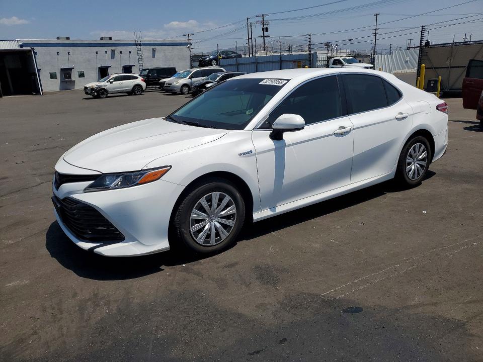52193956 :رقم المزاد ، 4T1B31HK3KU514802 vin ، 2019 Toyota Camry مزاد بيع