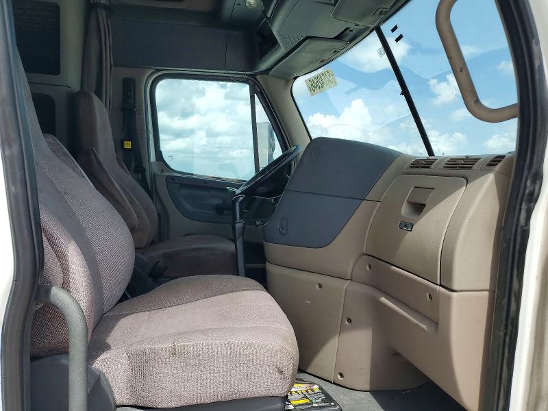 2016 Freightliner Cascadia 125 მანქანა იყიდება აუქციონზე, vin: 3AKJGLBG1GSHC7079, აუქციონის ნომერი: 54642646