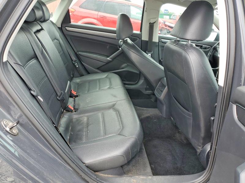 52203086 :رقم المزاد ، 1VWDT7A31HC032439 vin ، 2017 Volkswagen Passat مزاد بيع