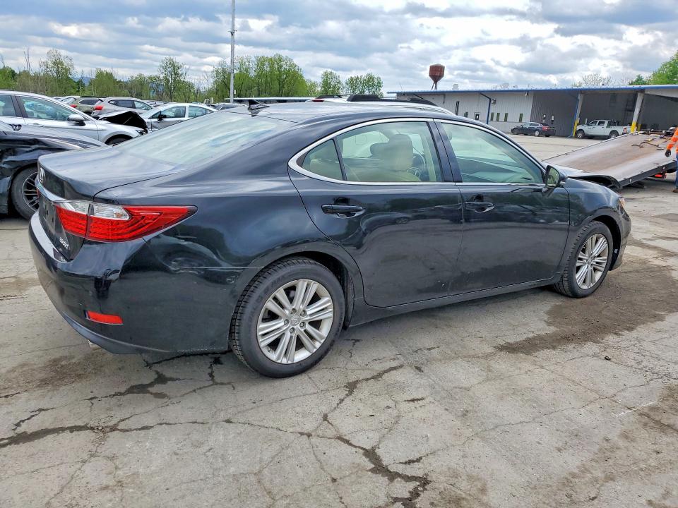 53048836 :رقم المزاد ، JTHBK1GG8D2070916 vin ، 2013 Lexus Es مزاد بيع