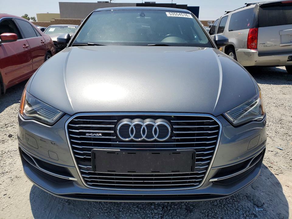 53554516 :رقم المزاد ، WAUTPBFF7GA048953 vin ، 2016 Audi A3 مزاد بيع
