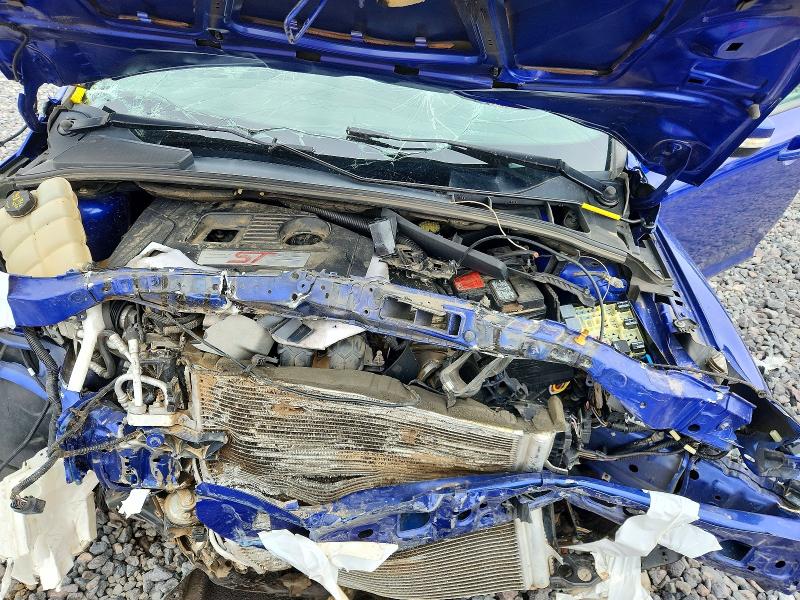 2015 Ford Focus მანქანა იყიდება აუქციონზე, vin: 1FADP3L91FL306677, აუქციონის ნომერი: 52507966