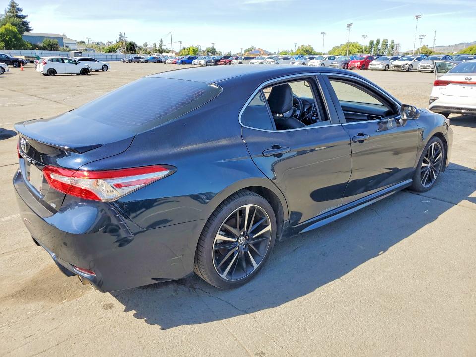 Aukcja sprzedaży 2018 Toyota Camry, vin: 4T1B11HK1JU596632, numer aukcji: 53256606