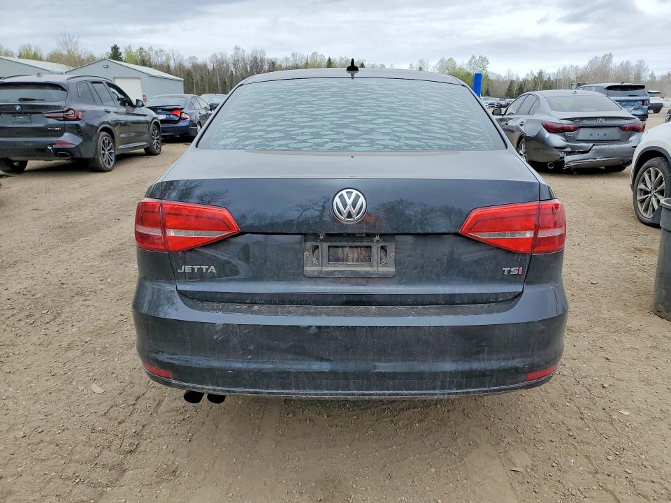 51851516 :رقم المزاد ، 3VWL07AJ2FM229179 vin ، 2015 Volkswagen Jetta مزاد بيع