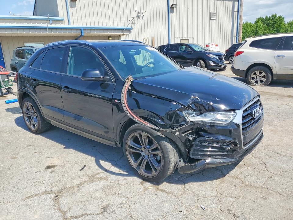 53721696 :رقم المزاد ، WA1BCCFS5JR011996 vin ، 2018 Audi Q3 مزاد بيع