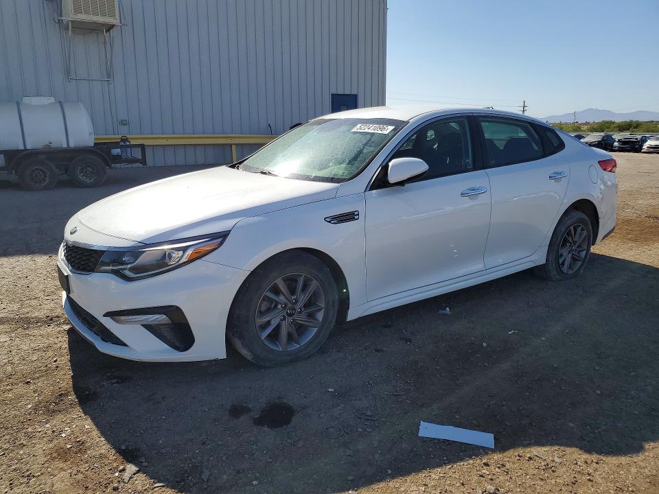 2020 Kia Optima მანქანა იყიდება აუქციონზე, vin: 5XXGT4L30LG440354, აუქციონის ნომერი: 52241096