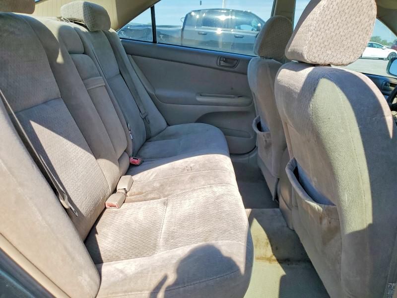 53218966 :رقم المزاد ، 4T1BE32K44U359291 vin ، 2004 Toyota Camry مزاد بيع