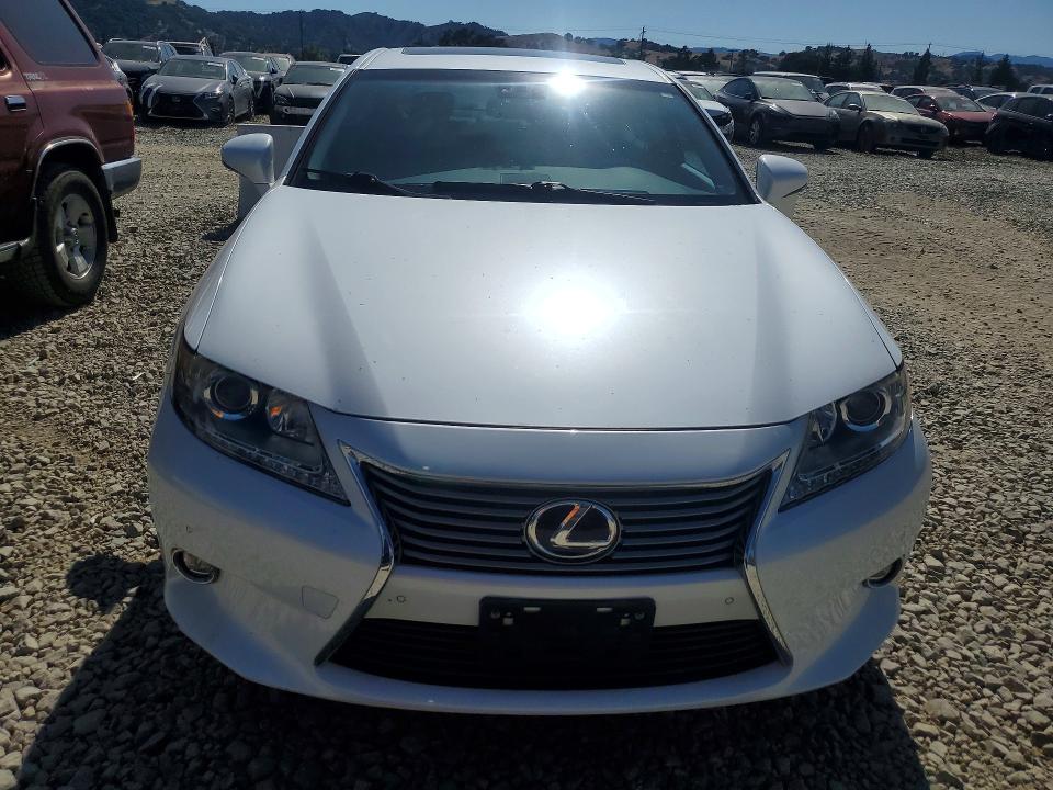 2015 Lexus Es მანქანა იყიდება აუქციონზე, vin: JTHBW1GG2F2098394, აუქციონის ნომერი: 54292666