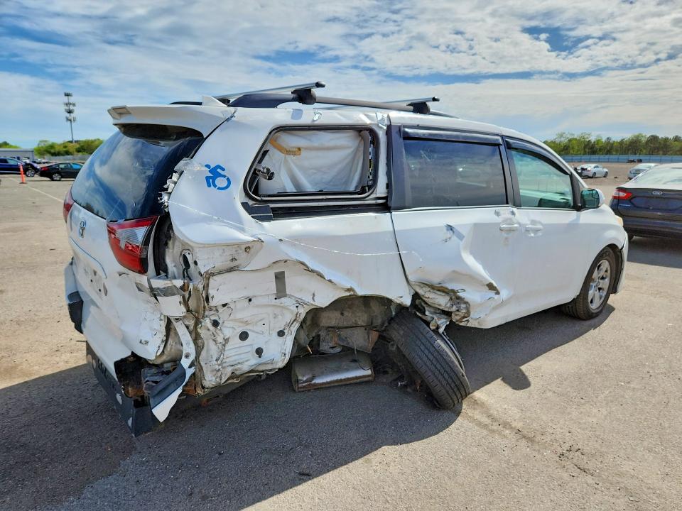 Aukcja sprzedaży 2018 Toyota Sieanna, vin: 5TDKZ3DC7JS905421, numer aukcji: 54632936
